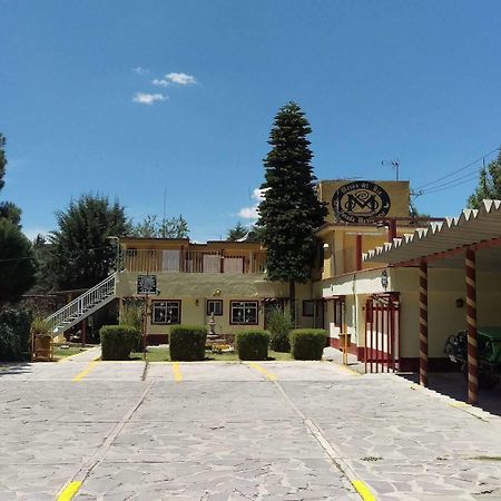 Ayenda Meson Del Rio Hotell Tepotzotlan Exteriör bild