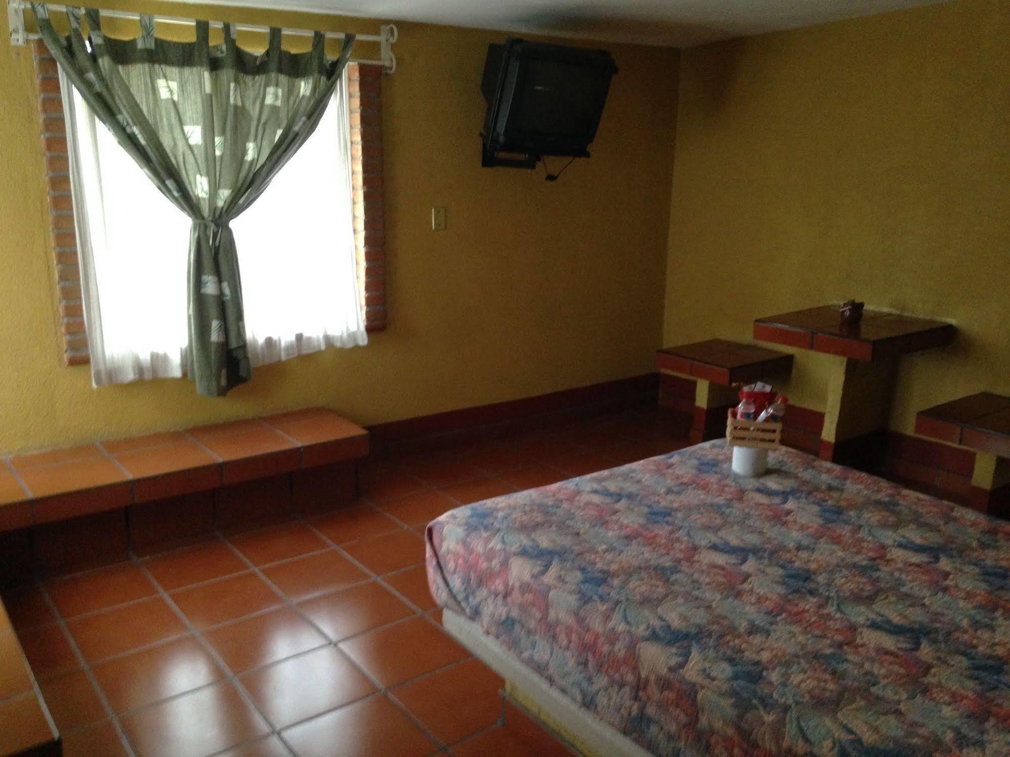 Ayenda Meson Del Rio Hotell Tepotzotlan Exteriör bild