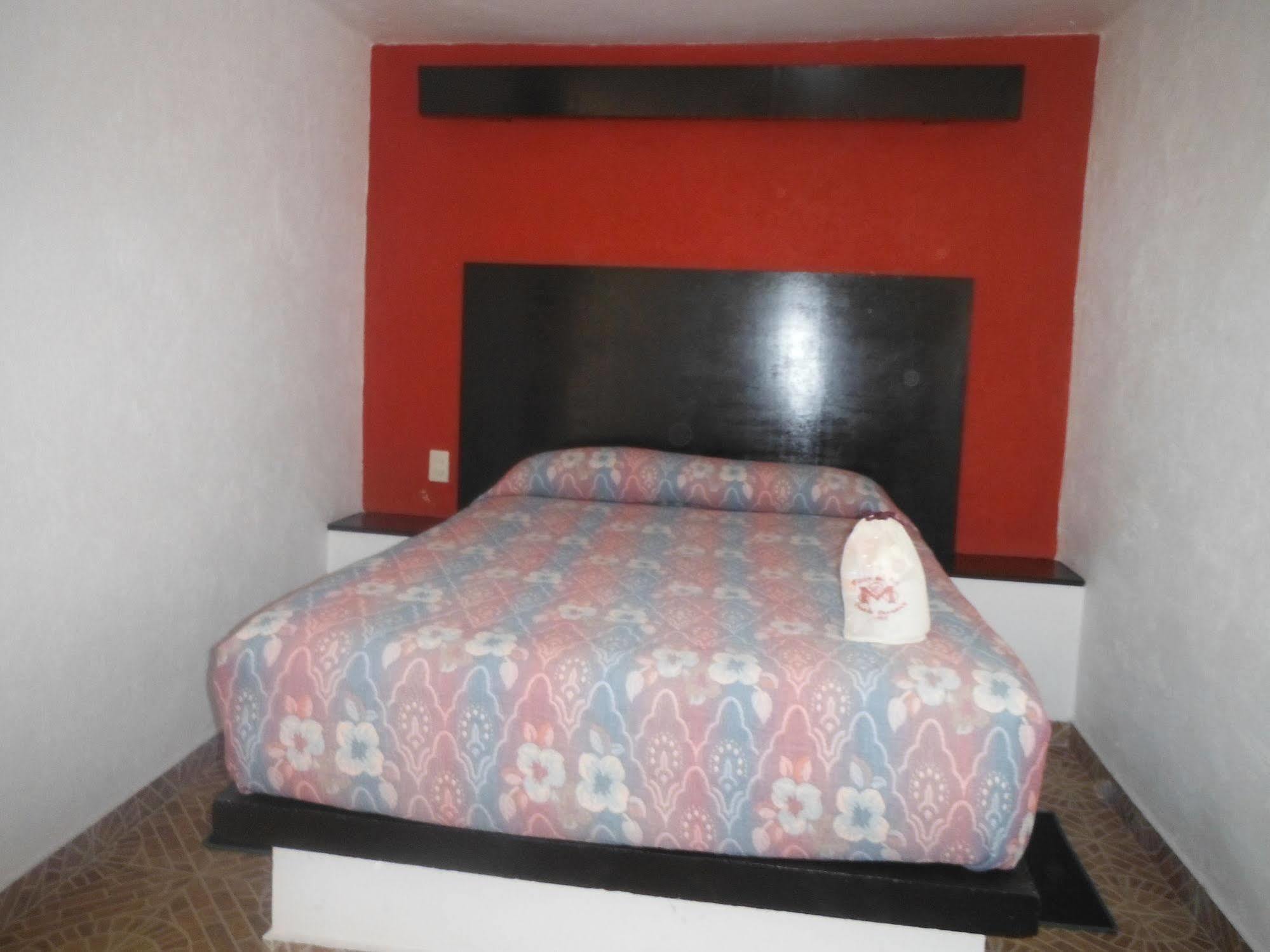 Ayenda Meson Del Rio Hotell Tepotzotlan Exteriör bild